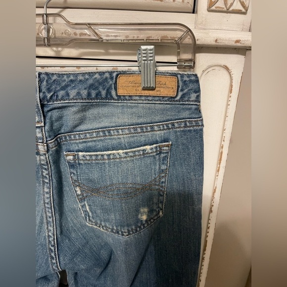 ABERCROMBIE and Fitch jeans - Picture 4 of 10